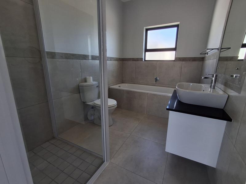 4 Bedroom Property for Sale in Da Gama Bay Western Cape